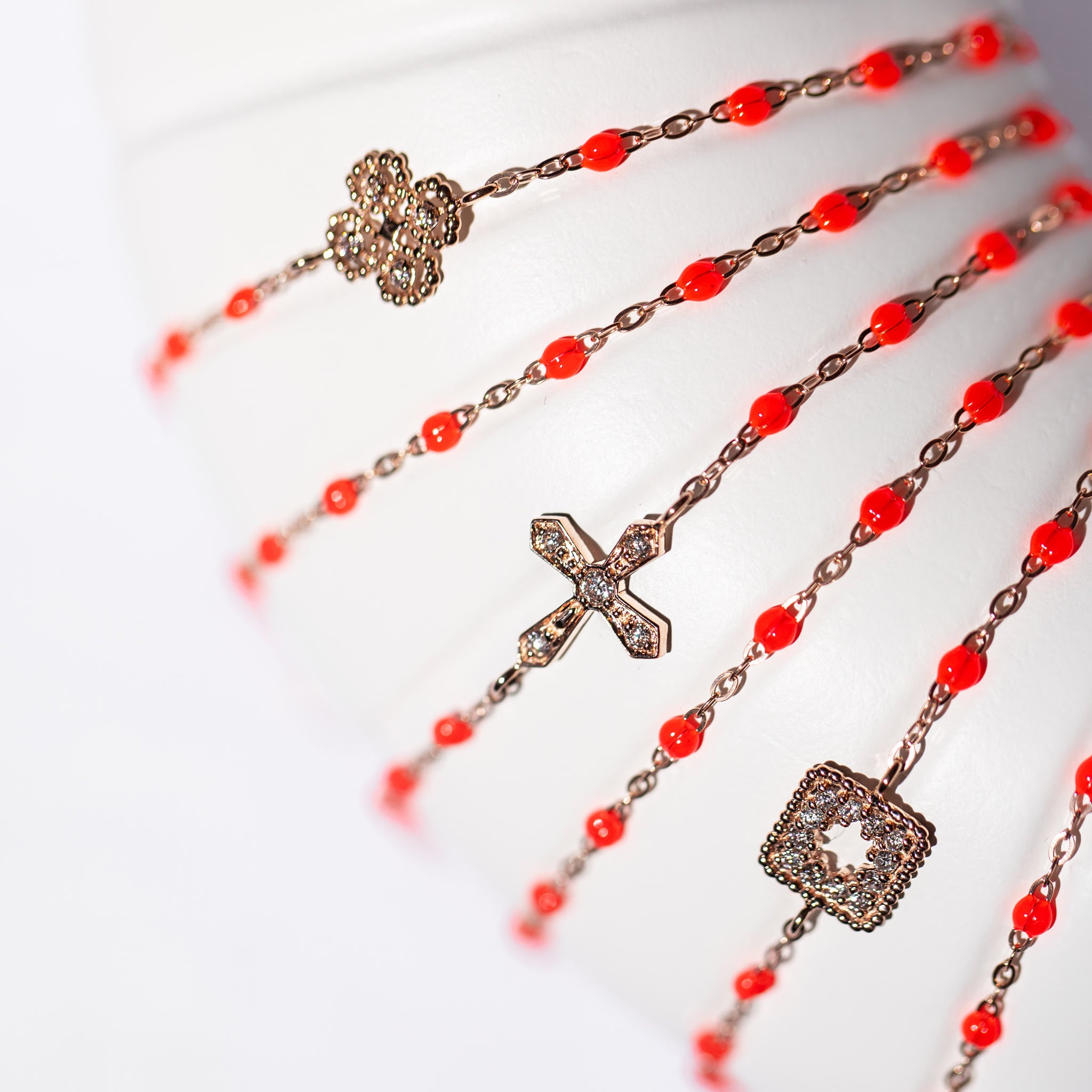 Bracelet corail Croix Vintage diamants, or rose, 17 cm madone Référence :  b3cv002r5817di -4